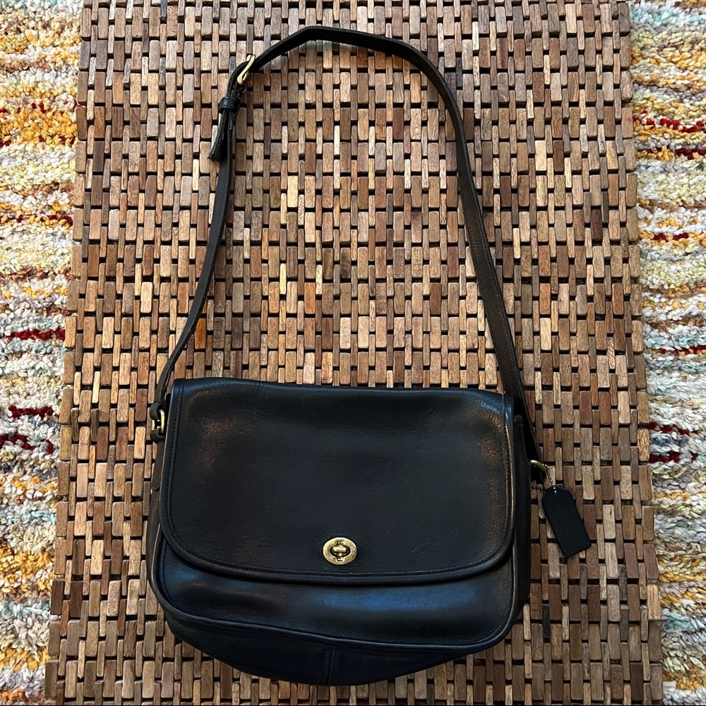 Coach Leather Crossbody City Bag Black with Gold Hardware Adjustable Strap Charm